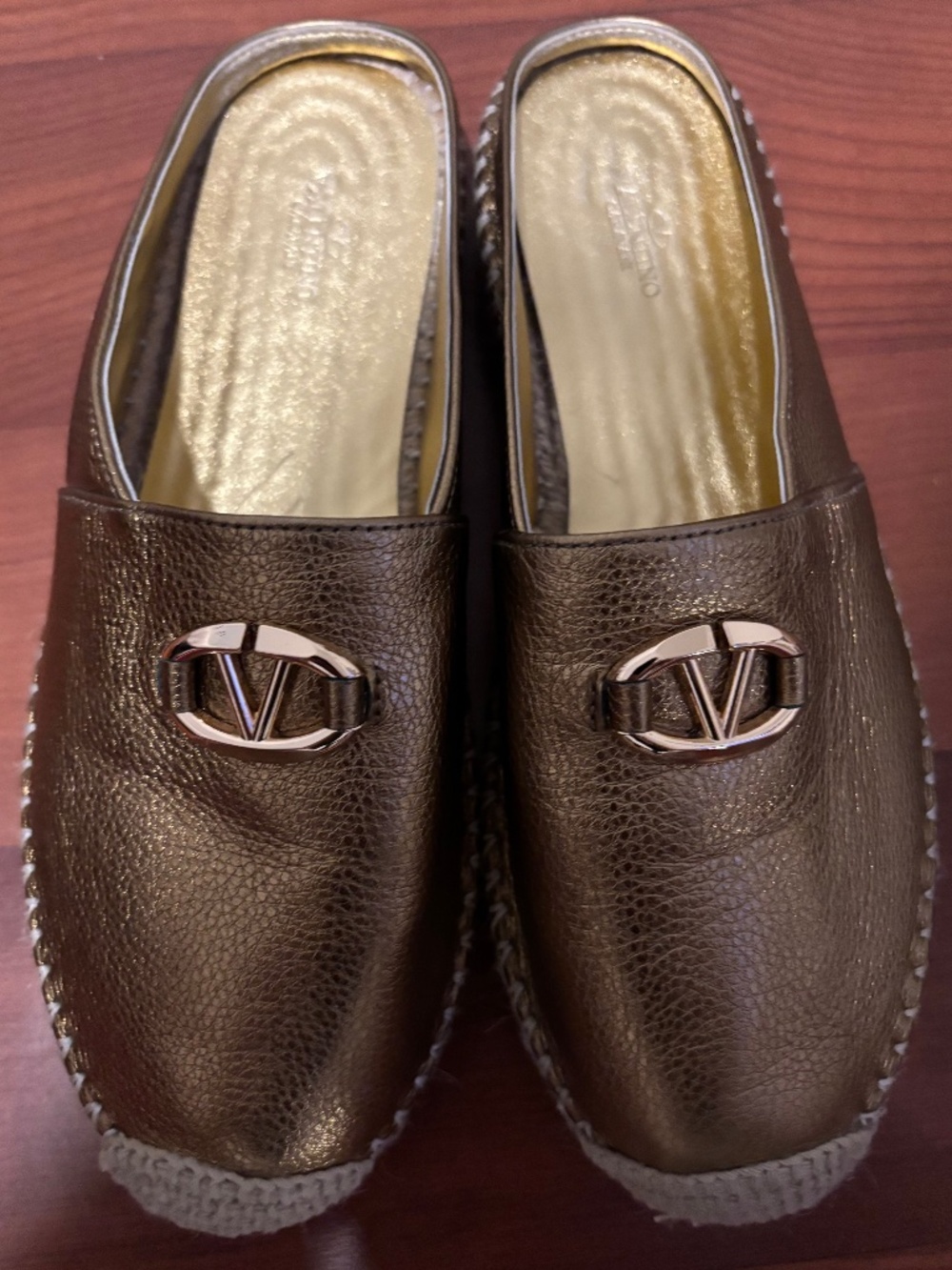 Valentino Garavani VLogo metallic leather espadrilles